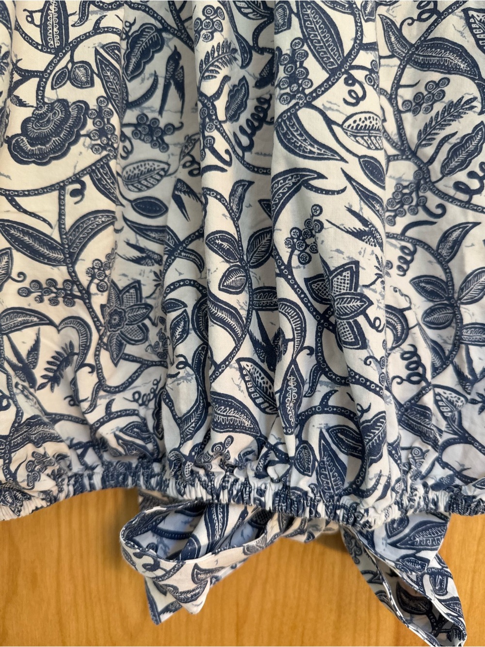 Small Blue & White Floral Button-Up Tie Front Top Coordinated Set Available - Picture 11 of 12